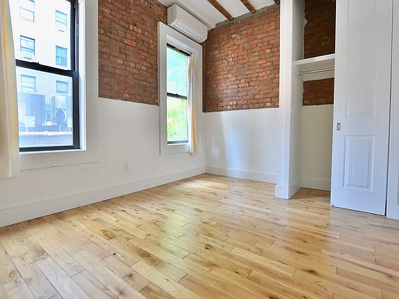 4th image of 485 Pacific St APT 4B