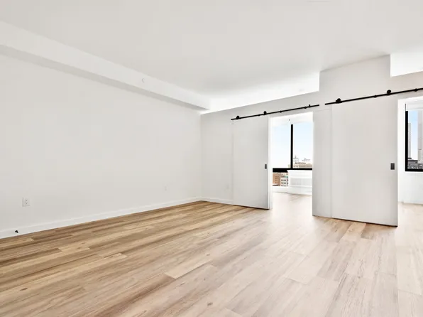 55 Jordan Avenue image 3 of 28