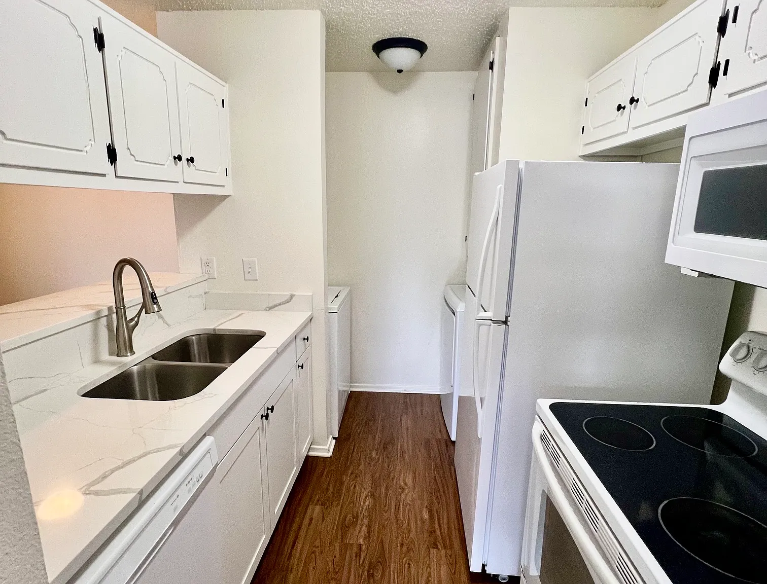 1 bed, 600 sqft, $925 — Photo 3