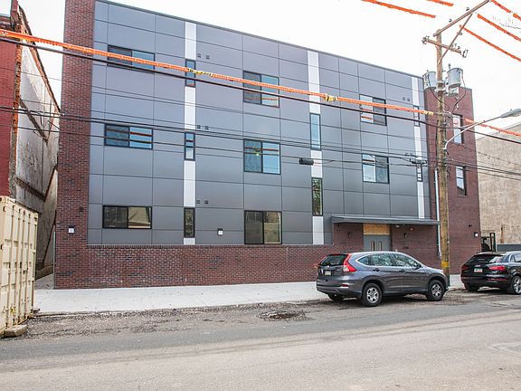 4th image of 2220-28 W Master St #13