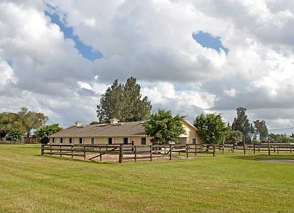 2nd image of 8545 State Road 7