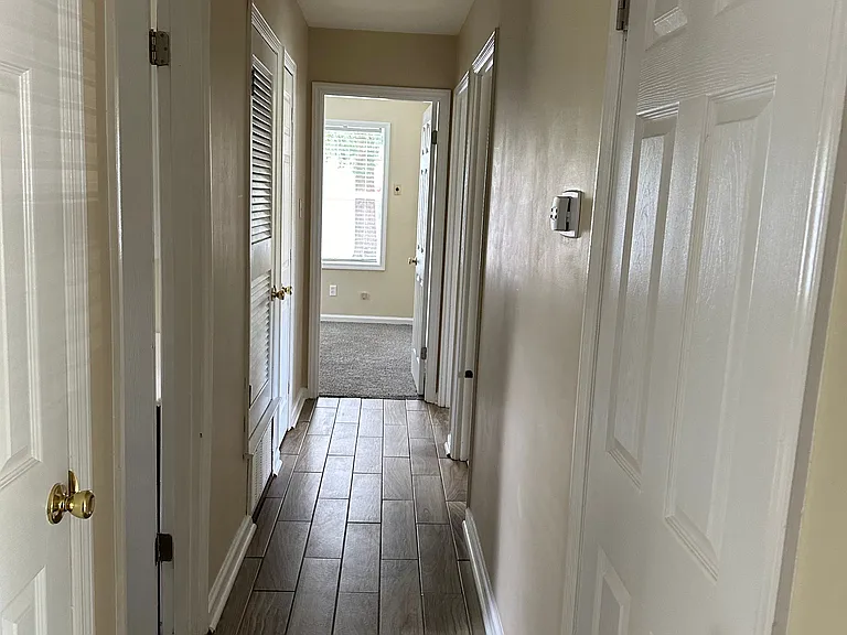 11 Elm St — Photo 5