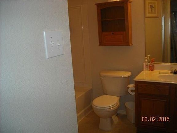 3rd image of 9212 Warren Dr