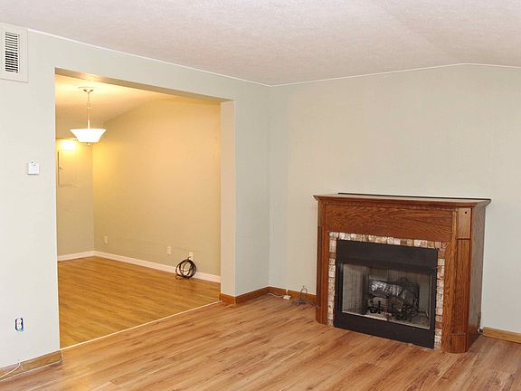 Living Room w/Dining Room
