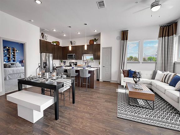 2nd image of 1851 Knightsbridge Rd #1310