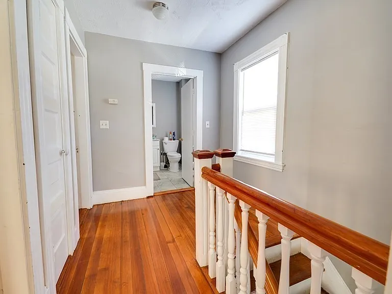 30 Charles St — Photo 11