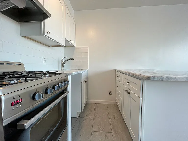 2401 Pennsylvania Ave #9B26 — Photo 3