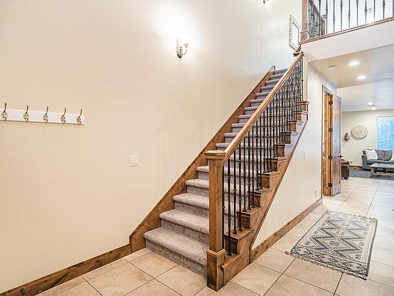 5th image of 4178 E Torrey Pines Dr