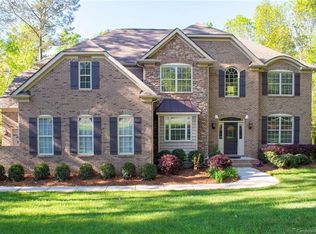 6807 Montgomery Rd, Lake Wylie, SC 29710