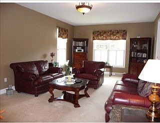 2nd image of 920 Northridge Dr