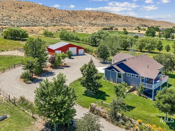 7305 Mustang Ln, Emmett, ID 83617