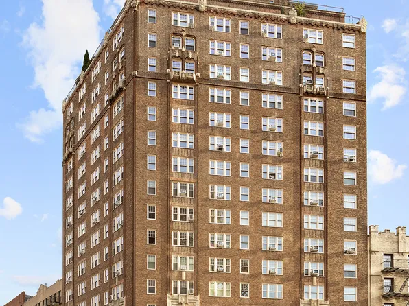 302 West 12th Street image 13 of 13