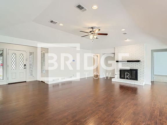 5th image of 2908 Newport Cir