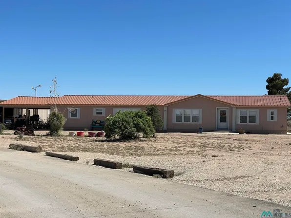 35 Sun Country Dr, Artesia, NM 88210