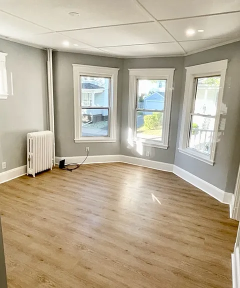 38 Oneida St #2 — Photo 5