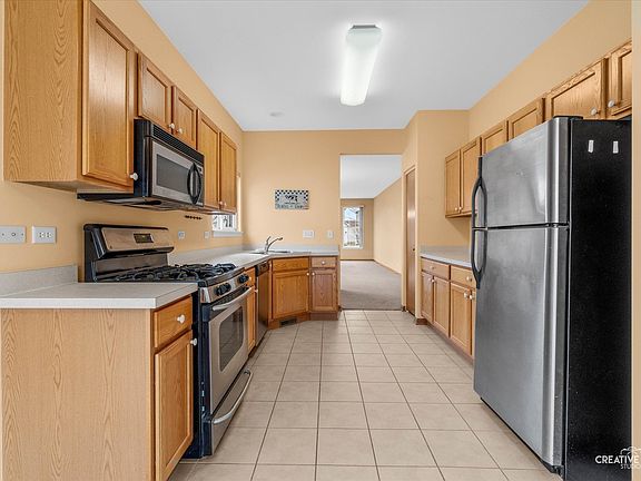 4th image of 1215 Violet Ln
