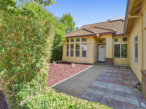 2nd image of 2942 Ponteverde Ln