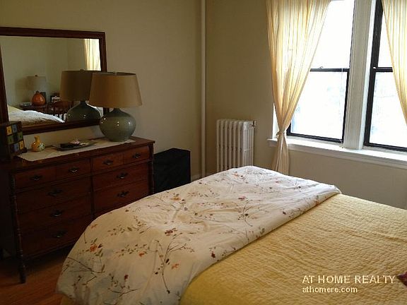 4th image of 141 Englewood Ave #3A