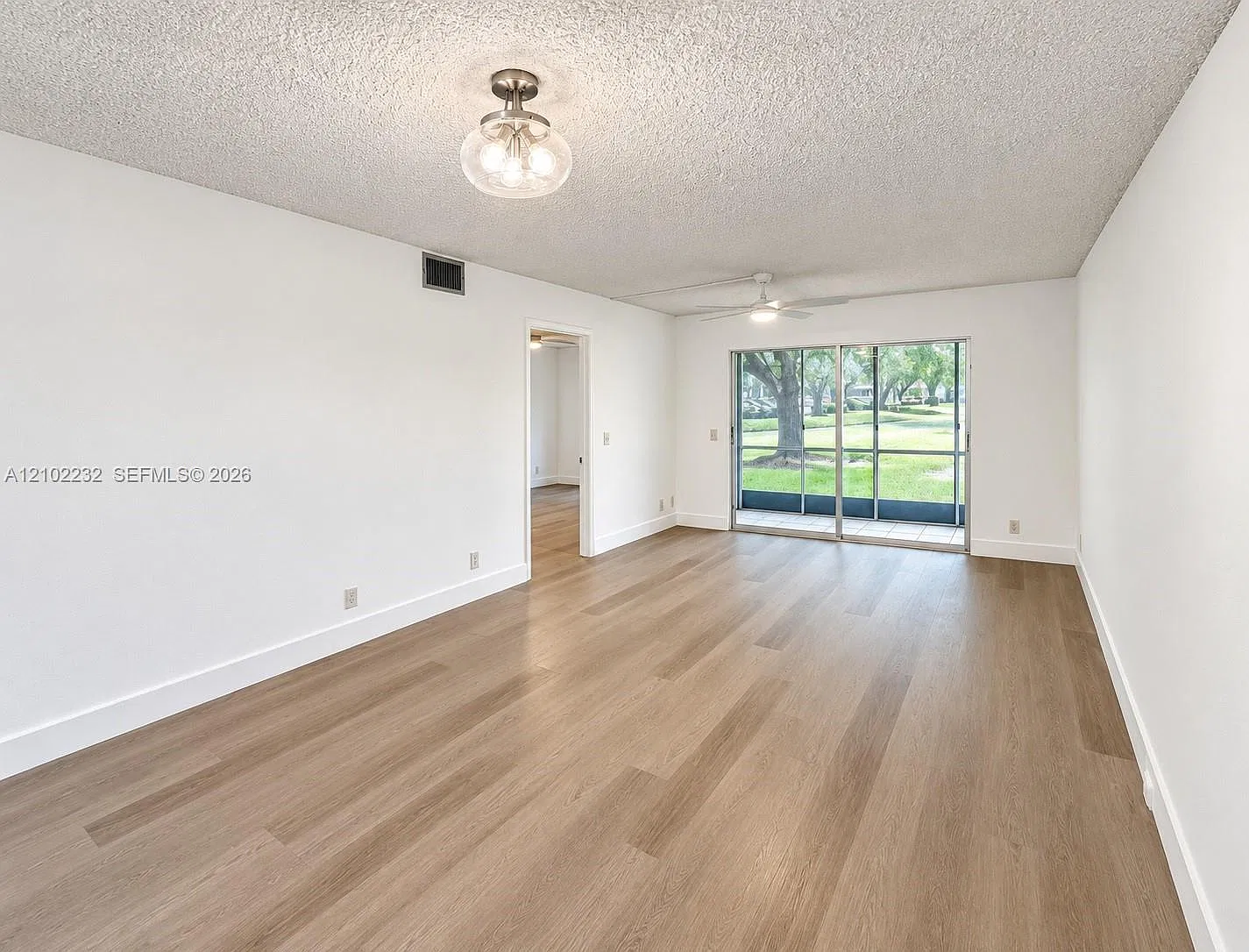 12501 SW 14th St — Photo 3