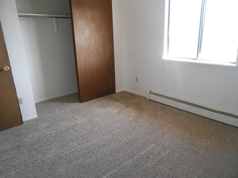 2541 Grand Ave — Photo 8