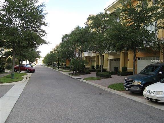 3rd image of 1005 Bolton Pl