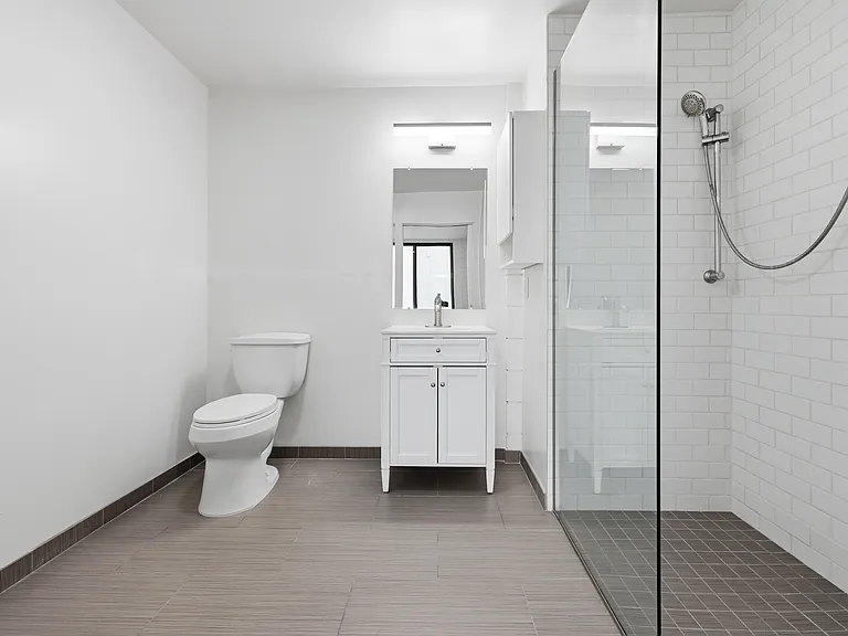1737 Chalmers St #106E — Photo 14