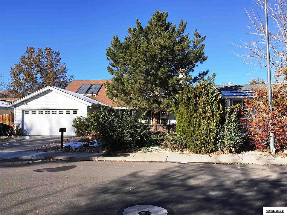 1st image of 934 Pinewood Dr