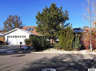 934 Pinewood Dr, Sparks, NV