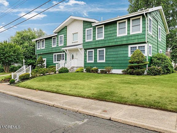 2nd image of 801 Stamford Drive