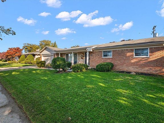4th image of 23137 S Rosedale Ct
