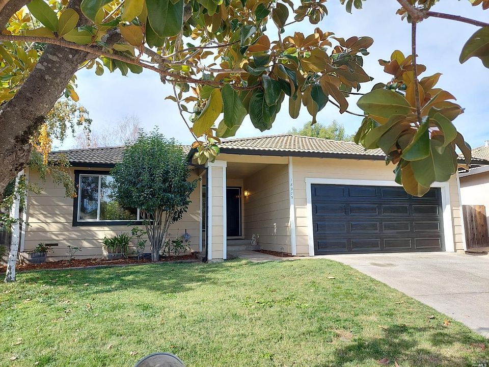 1st image of 18975 Carillo Ct