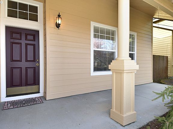 4th image of 17804 SE 12th Dr