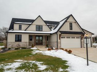 9493 Corydalis Ave, Saint John, IN 46373