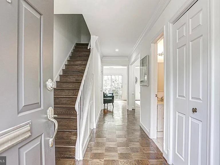 3251 Sutton Pl NW #B — Photo 10