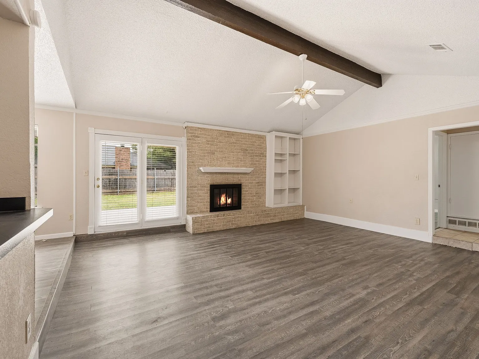3 bed, 1574 sqft, $2,150 — Photo 3