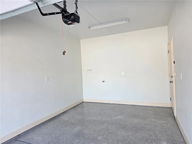 370 Riverfront Dr #2 — Photo 16