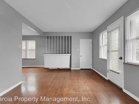 4th image of 5036A Tholozan Ave
