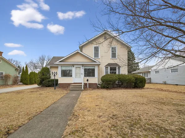 806 16th St, Mendota, IL 61342