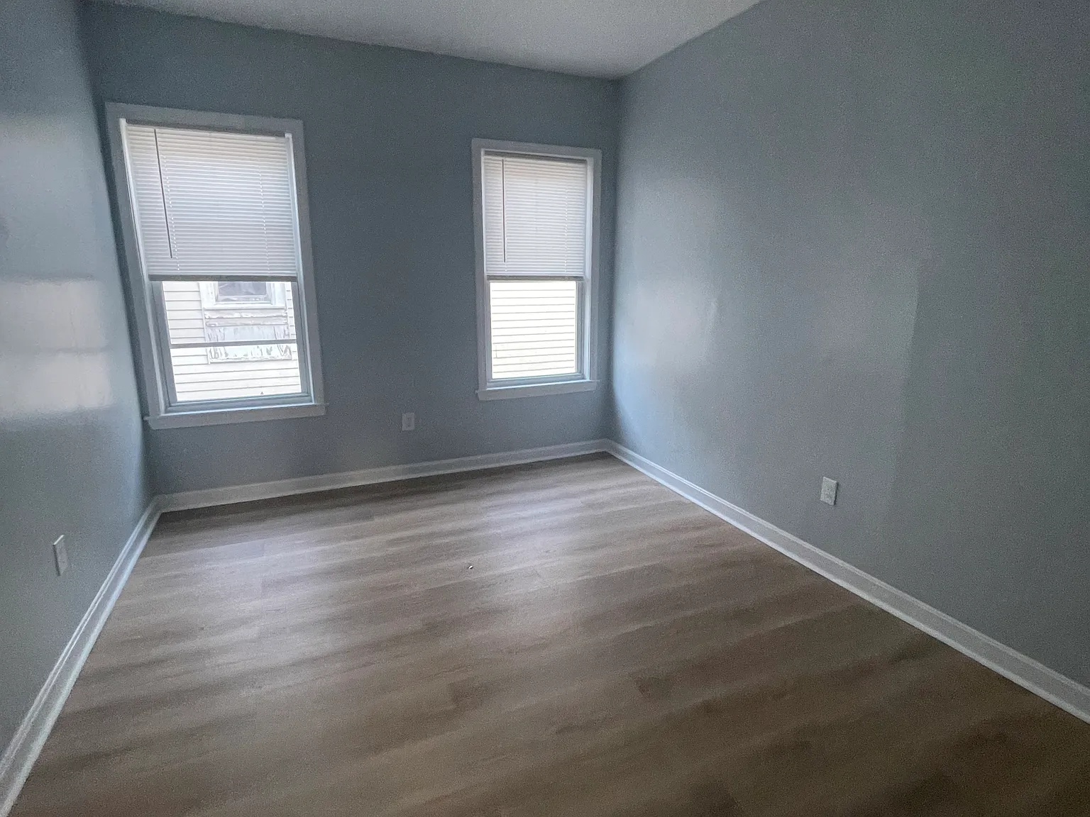 4 bed, 1500 sqft, $2,000 — Photo 2