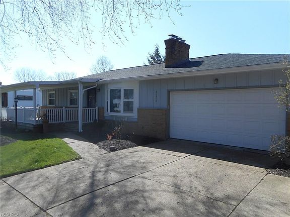 2nd image of 24313 Lantern Dr