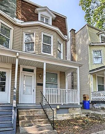 2nd image of 1910 Boas St