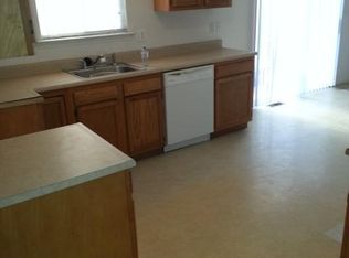 487 N Hix Rd, Westland, MI 48185