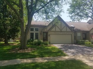 1455 Garnet Cir, Hoffman Estates, IL