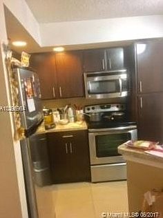 4th image of 3320 Pinewalk Dr N APT 1717