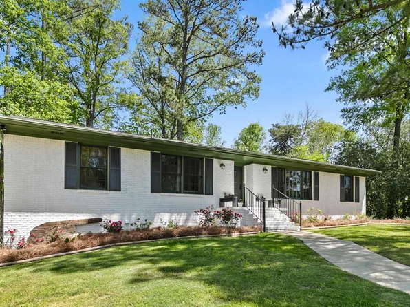 1130 Camelot Cir, Birmingham, AL 35226