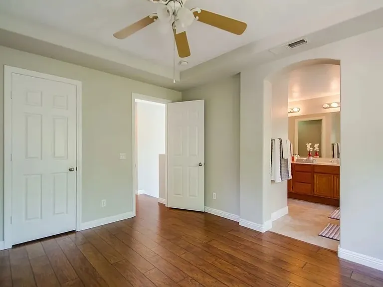 1008 Crystal Springs Pl — Photo 14