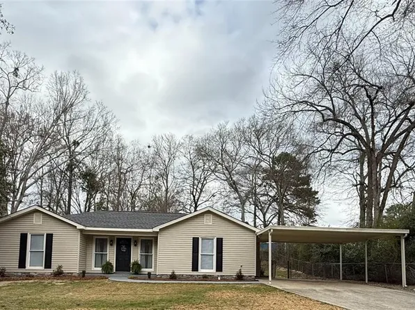 12 Jeep Rd, Phenix City, AL 36869