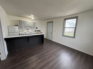 102 Andrew St #2, Jerseyville, IL 62052