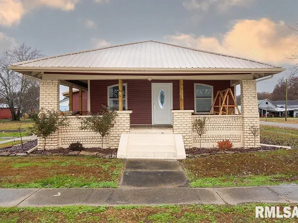 326 N Main St, Xenia, IL 62899