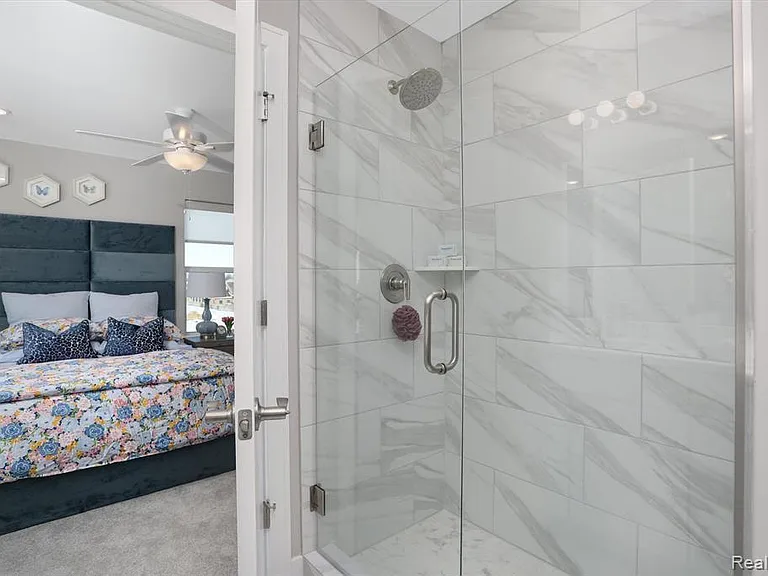 4861 Lismore Ln — Photo 25